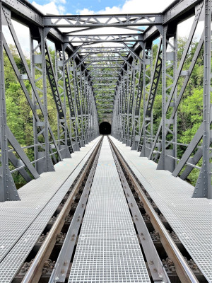 Kompozitní rošty na rekonstrukci železničního mostu Rataje n/S na posázavské trati